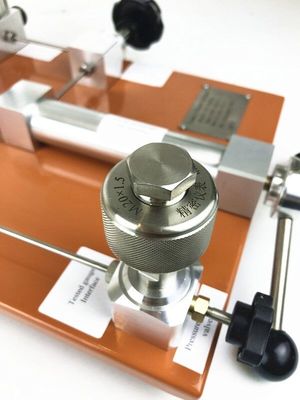 Pneumatic High Pressure Calibrator Pressure Gauges Hand Pump Calibration Machine