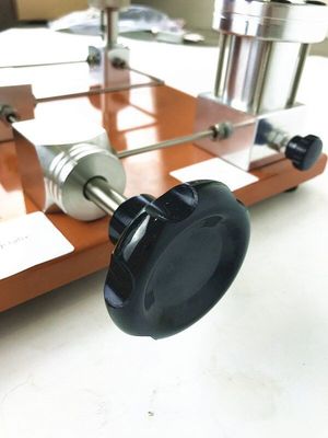 Pneumatic High Pressure Calibrator Pressure Gauges Hand Pump Calibration Machine