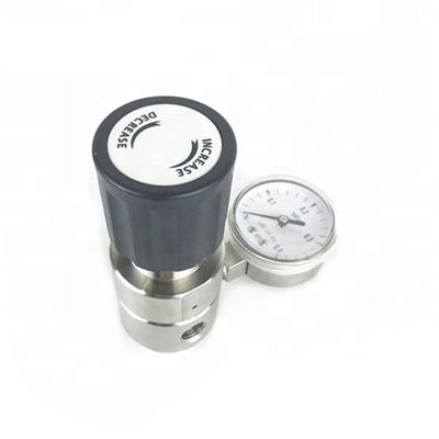 Nitrogen gas back pressure regulator