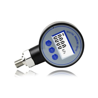 Low cost digital pressure gauge with plastic case